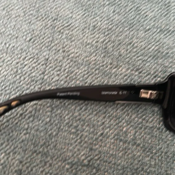 Costa Del Mar Islamorada Sunglasses Black frame with black  display picture 3
